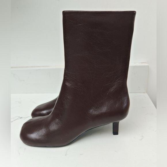 NWOT. Zara Brown Leather Ankle Boots. Kitten Heels. Size 8. - Picture 6 of 9